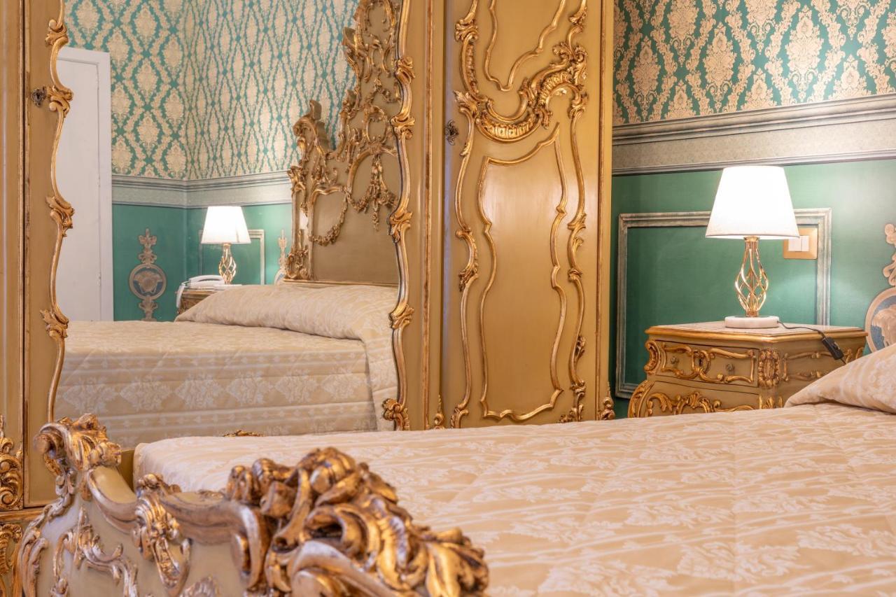 Отель Il Cavaliere Al Borgo Antico Копертино Экстерьер фото