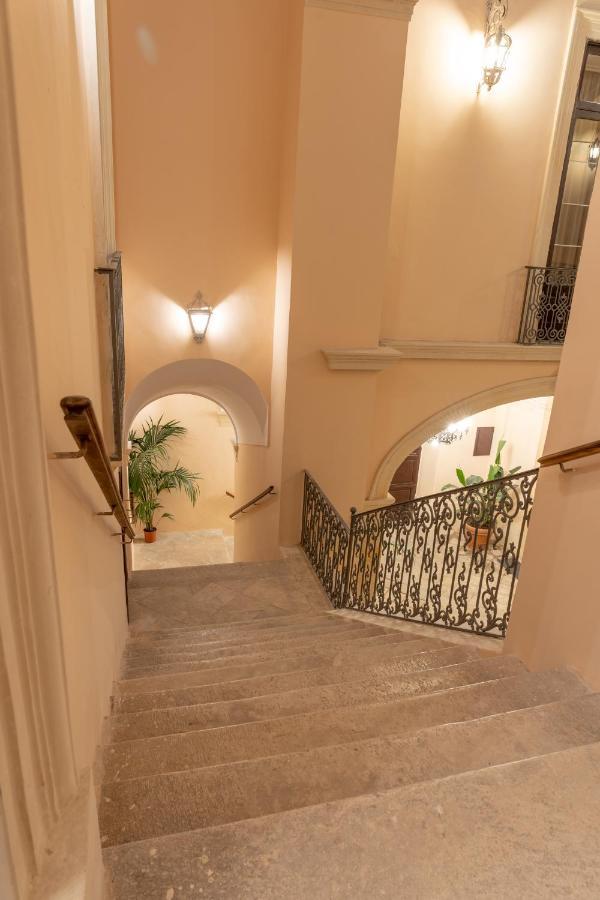 Отель Il Cavaliere Al Borgo Antico Копертино Экстерьер фото