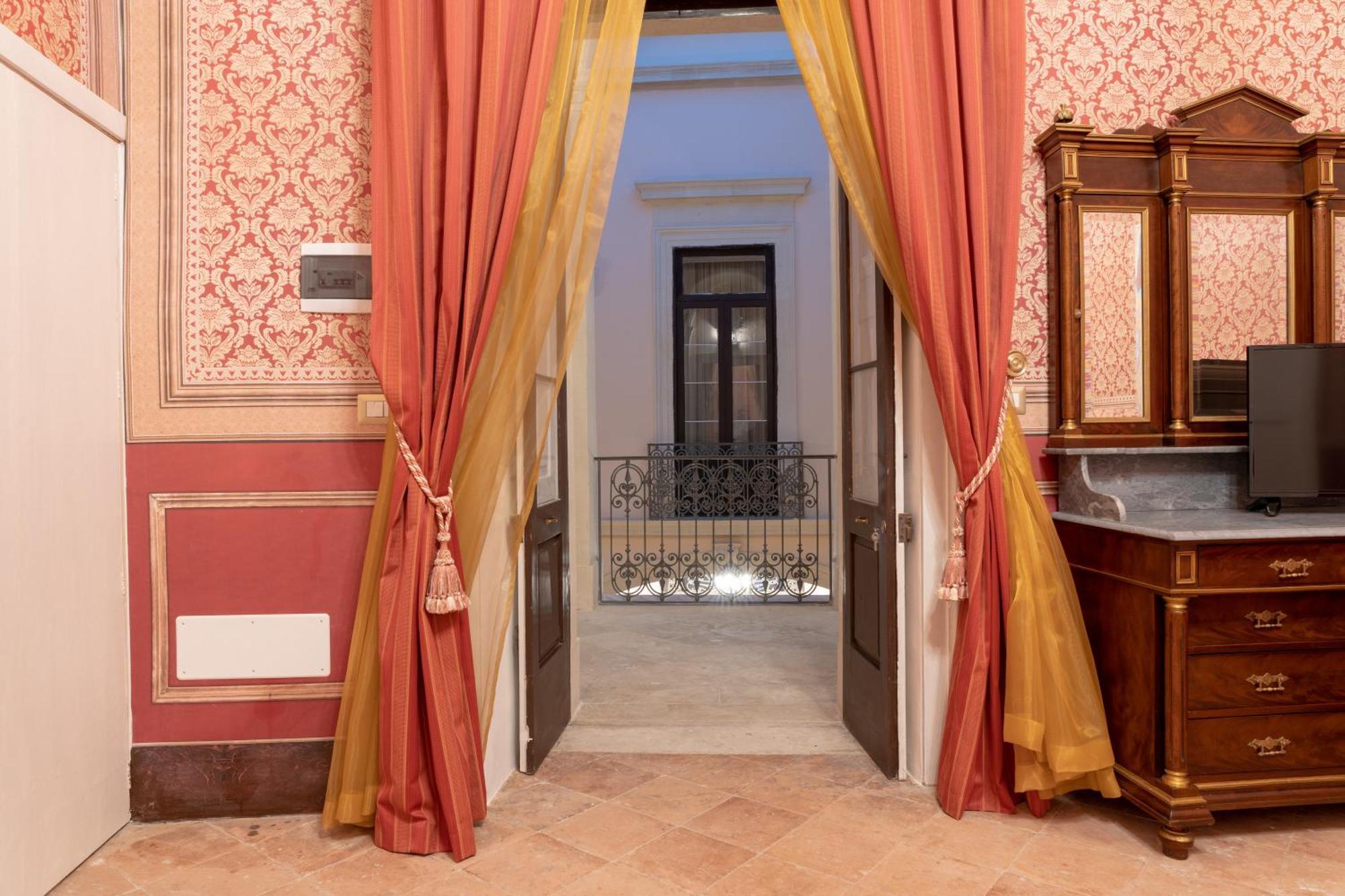 Отель Il Cavaliere Al Borgo Antico Копертино Экстерьер фото
